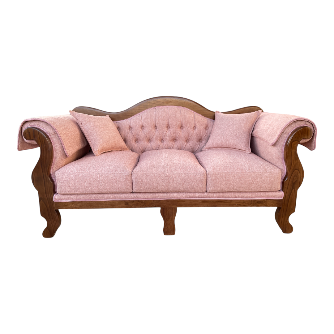 Sofá Normando Rosa en Madera de Castaño Sofá 3 cuerpos modelo normando tapiz rosa